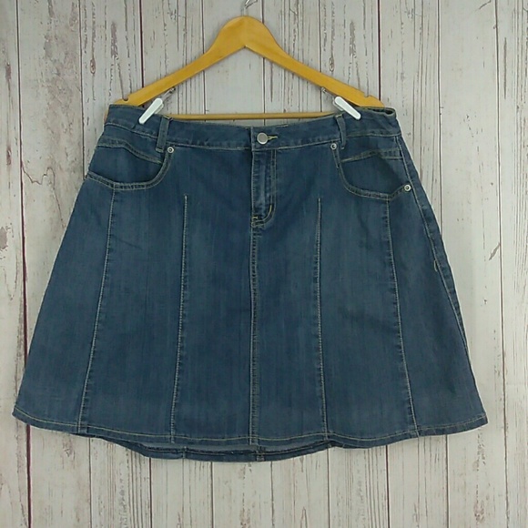 la blues Dresses & Skirts - LA Blues denim skirt sz 18W la blues Dresses & Skirts - LA Blues denim skirt sz 18W